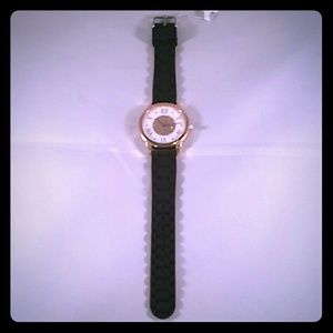 BRAND NEW WOMENS ROSE GOLD & BLACK SILICONE BAND